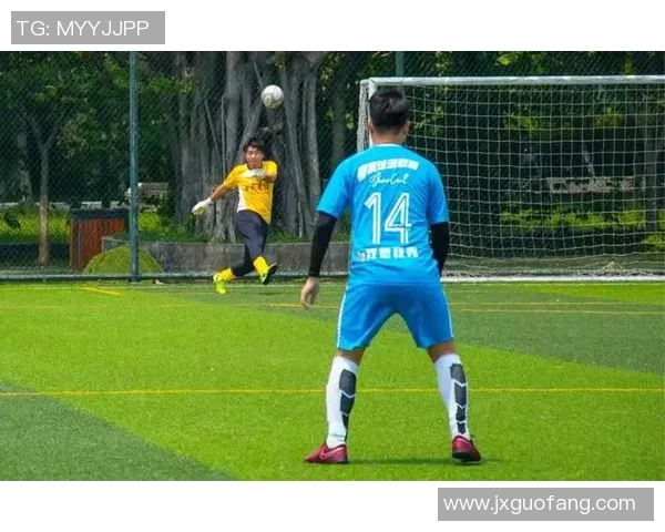 广州足球队比赛经验引发热议球迷对战术选择和临场表现展开激烈讨论